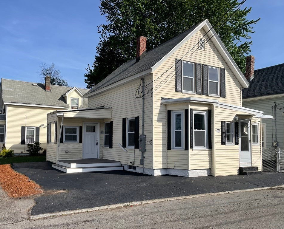 20 West St, Lowell, MA 01850