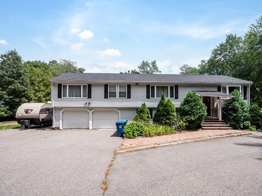 136 Treble Cove Rd, Billerica, MA 01862