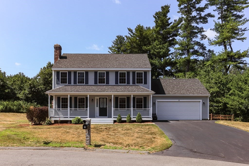 29 Crabtree Ln, Leominster, MA 01453