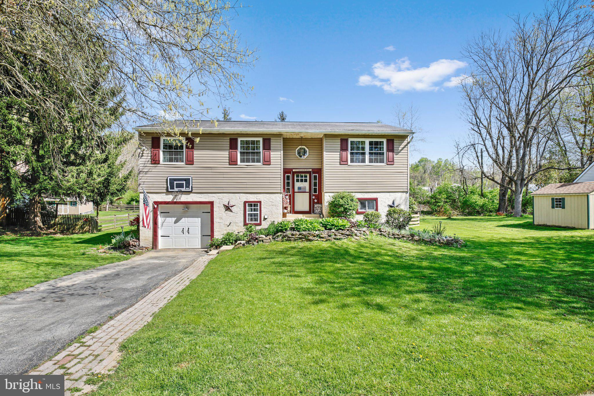 11 Glen Ridge Drive, Downingtown, PA 19335 is now new to the market!