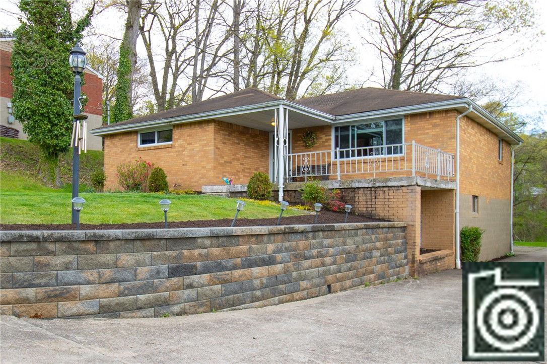 708 Victory Rd, Shaler, PA 15101