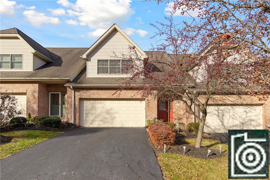 306 Woodcrest Dr, North Fayette, PA 15108