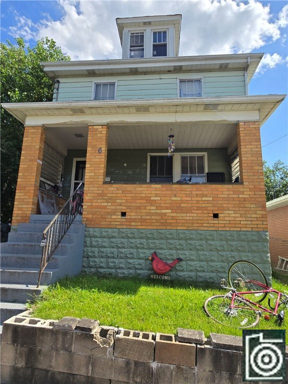 806 17th St, Ambridge, PA 15003 is now new to the market! Deacon