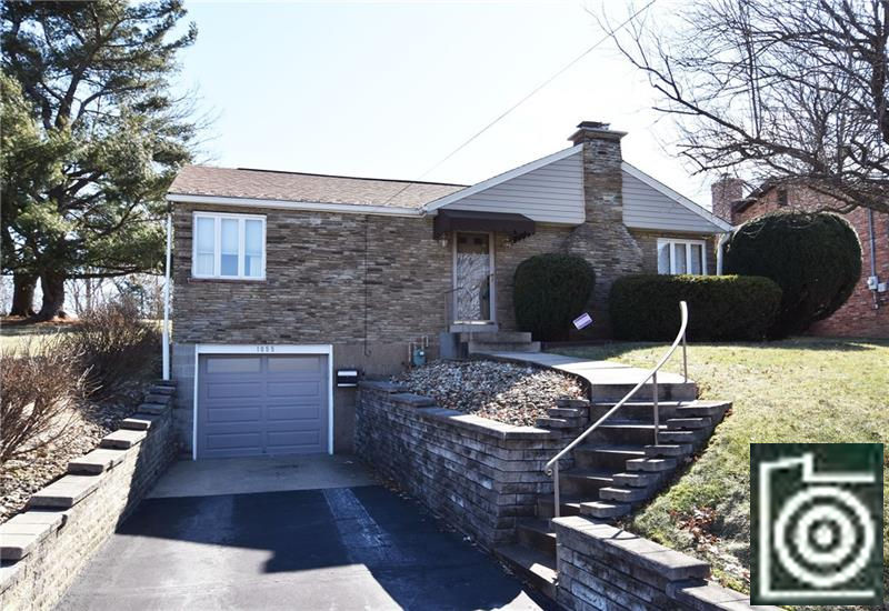 1055 Greentree Rd, Green Tree, PA 15220