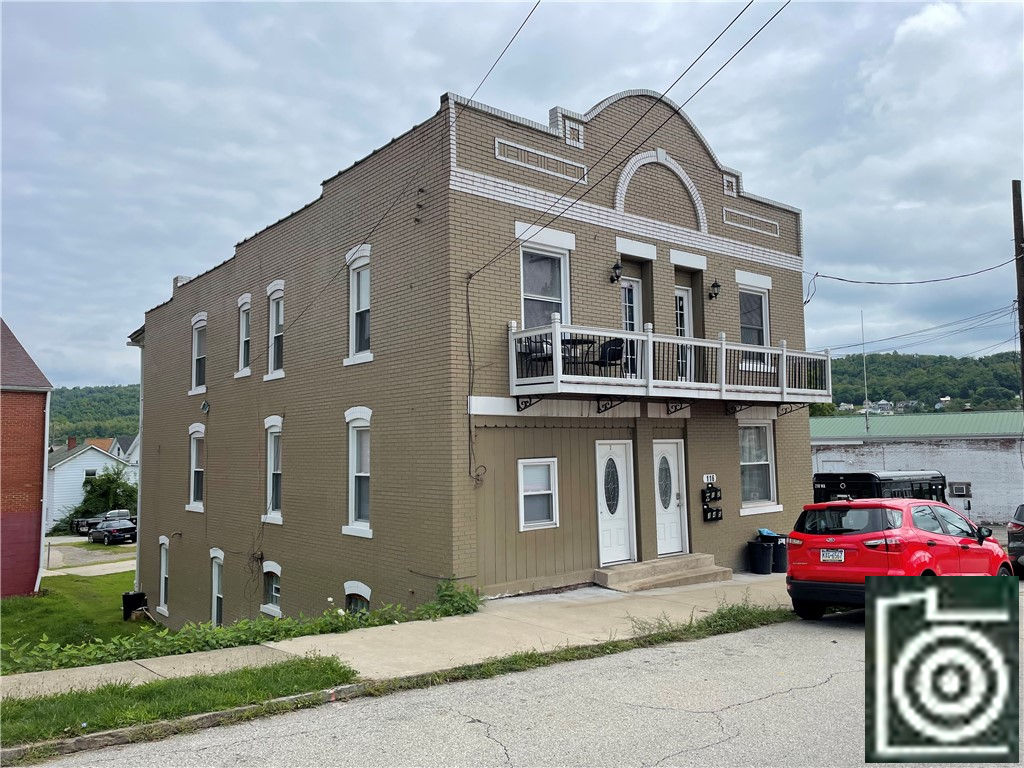 116 10th, Donora, PA 15033