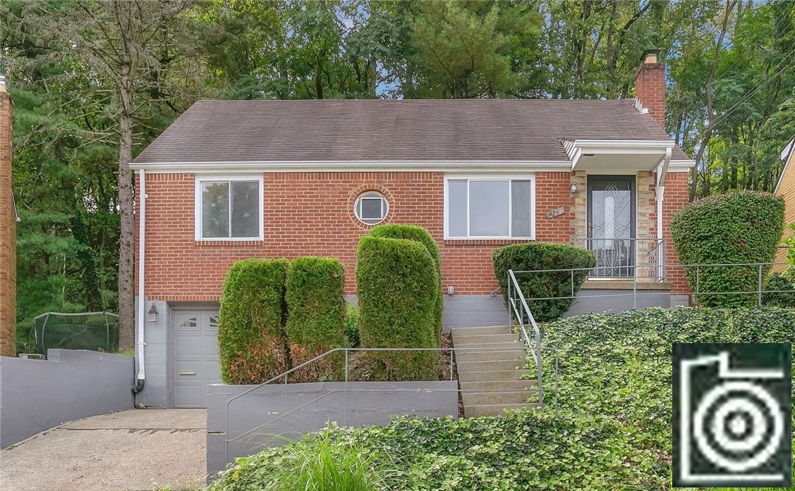 9258 Valley St, Penn Hills, PA 15235