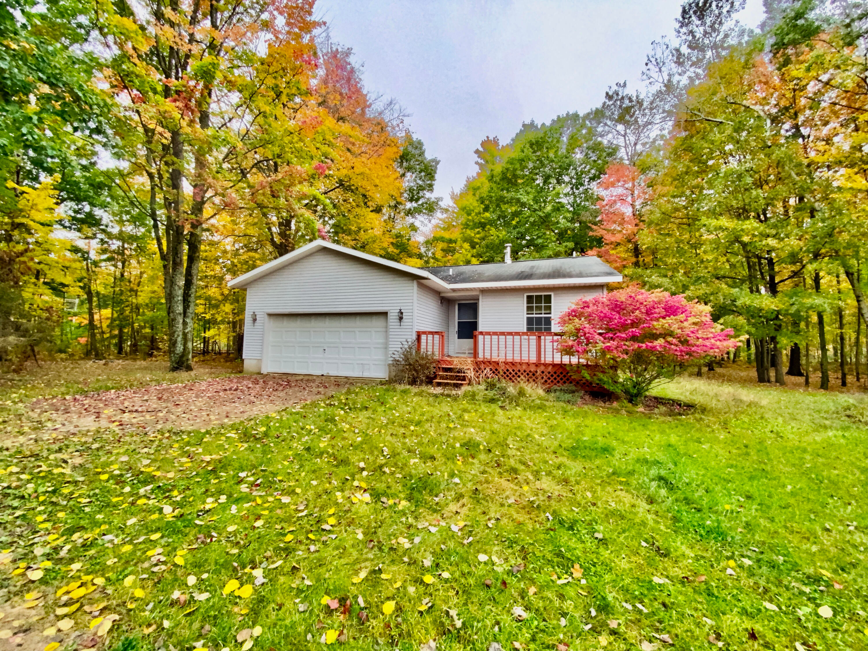 745 Wolverine Drive, Gladwin, MI 48624