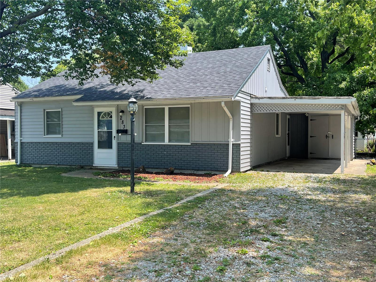 283 S 13th Street, Wood River, IL 62095 is now new to the market