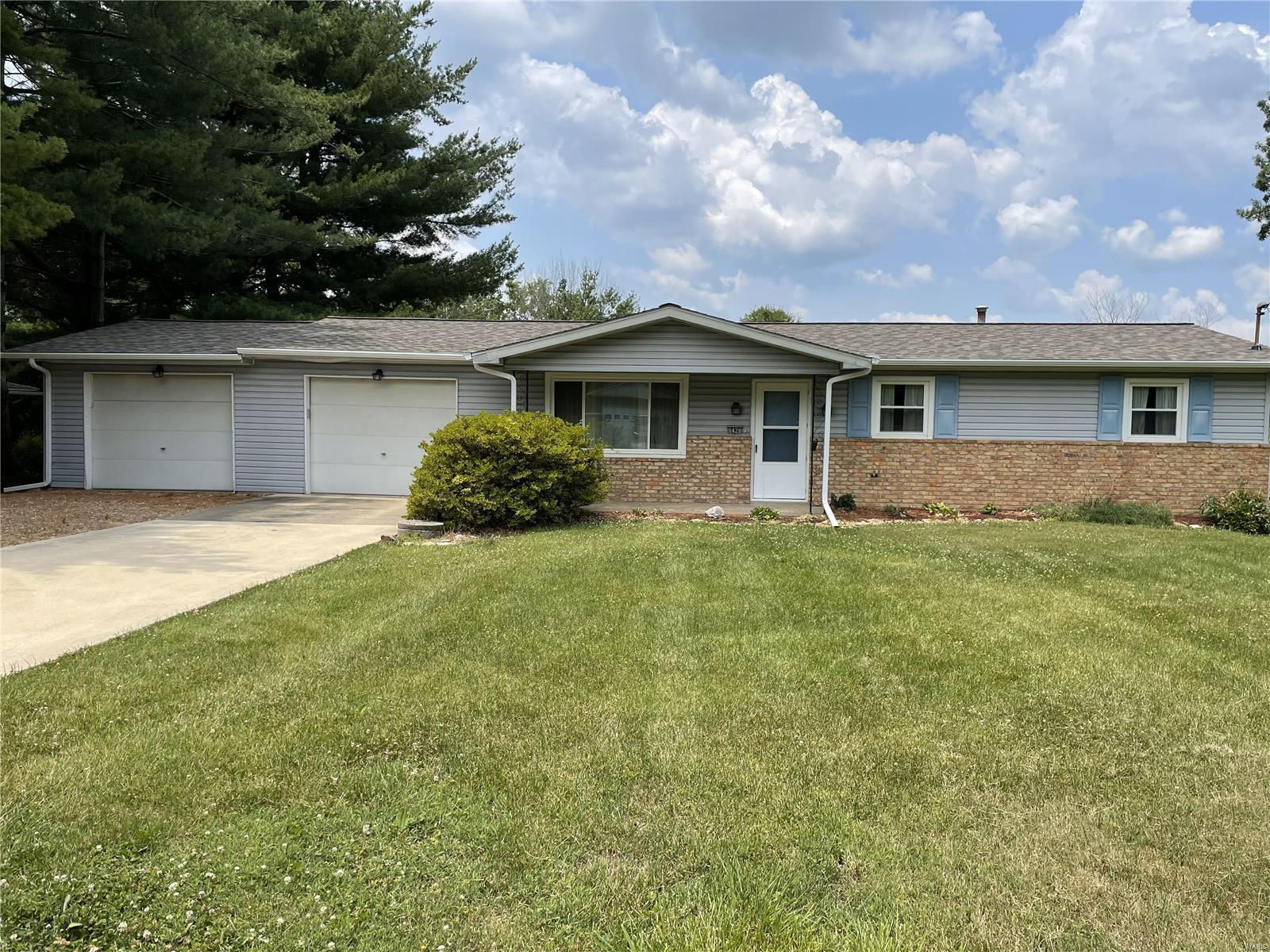 6428 Alpha Drive, Alton, IL 62002 is now new to the market! Dream