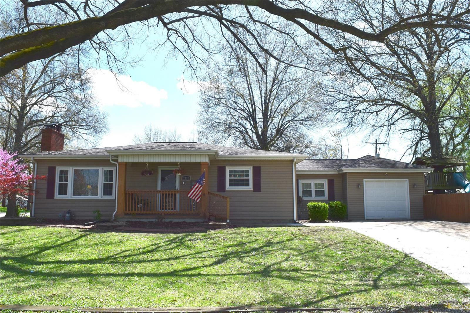 2132 Cottage Avenue, Granite City, IL 62040