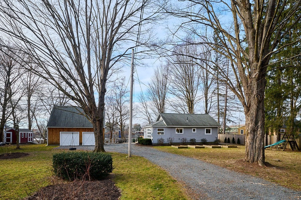 3 Aqua Vitae Rd., Hadley, MA 01035