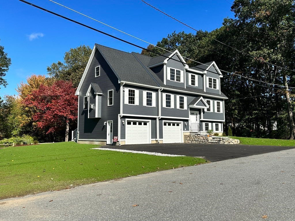 4 Edgebaston St, Billerica, MA 01821