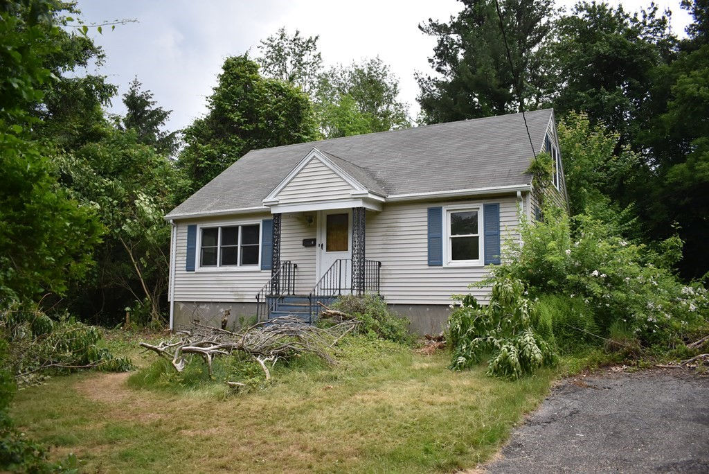 3 South Street Ext., Leicester, MA 01611