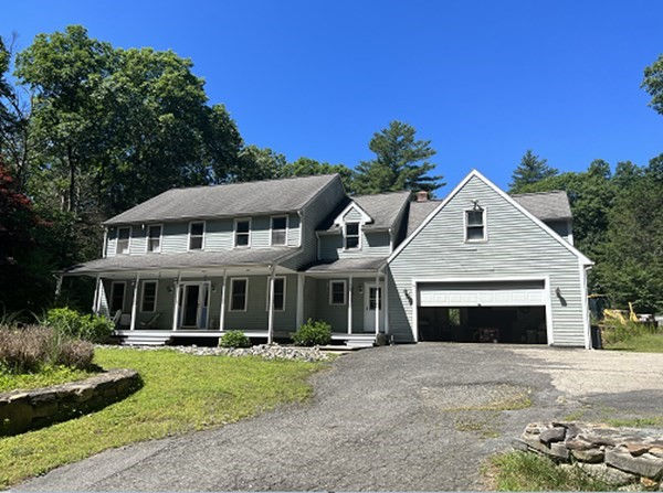 530 Leadmine Rd, Sturbridge, MA 01566