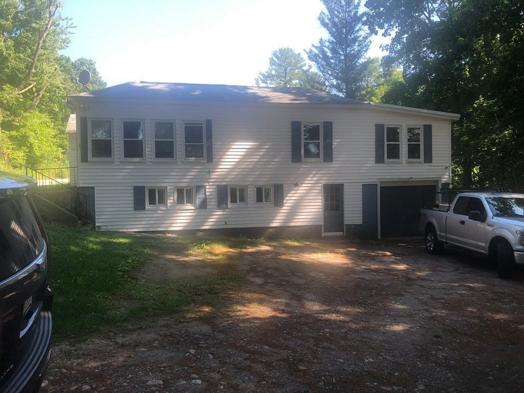 168 W Main St, Dudley, MA 01571