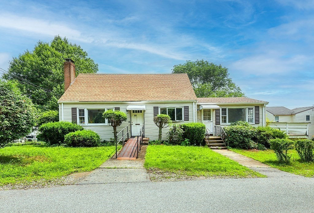 61 Cliffe Ave, Lexington, MA 02420