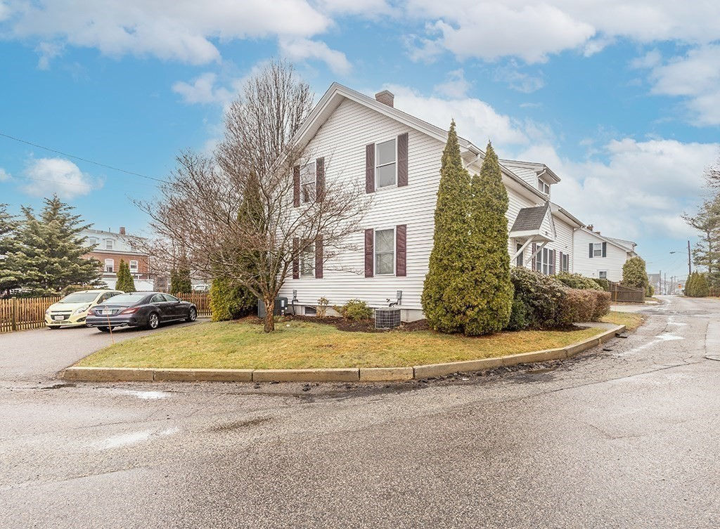 25-2 Parkers Lane 25-2, Waltham, MA 02453