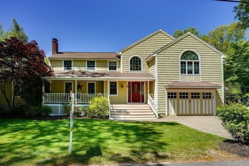 8 Shady Lane Dr, Burlington, MA 01803