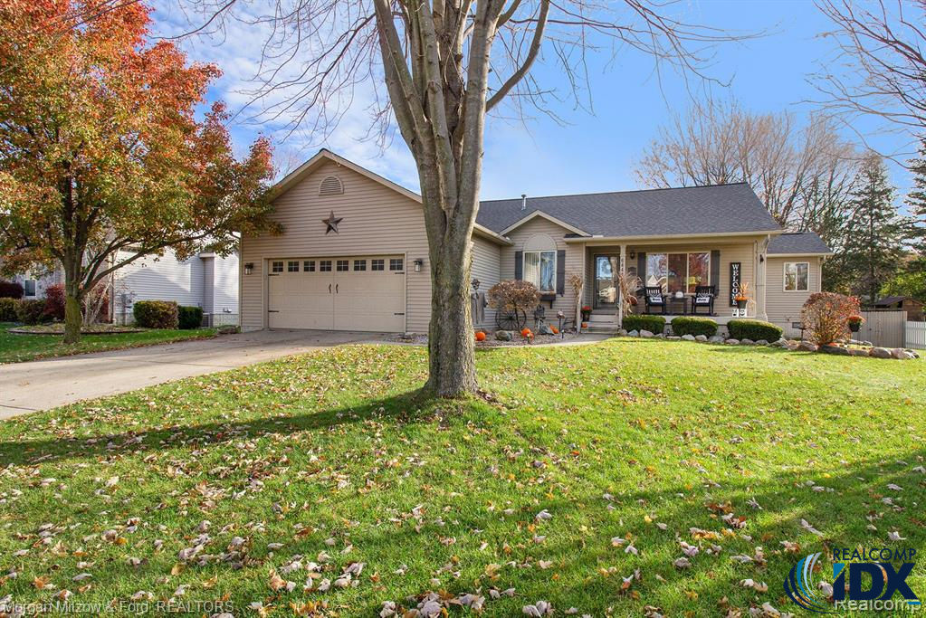 6444 Stonehearth Pass, Grand Blanc, MI 48439