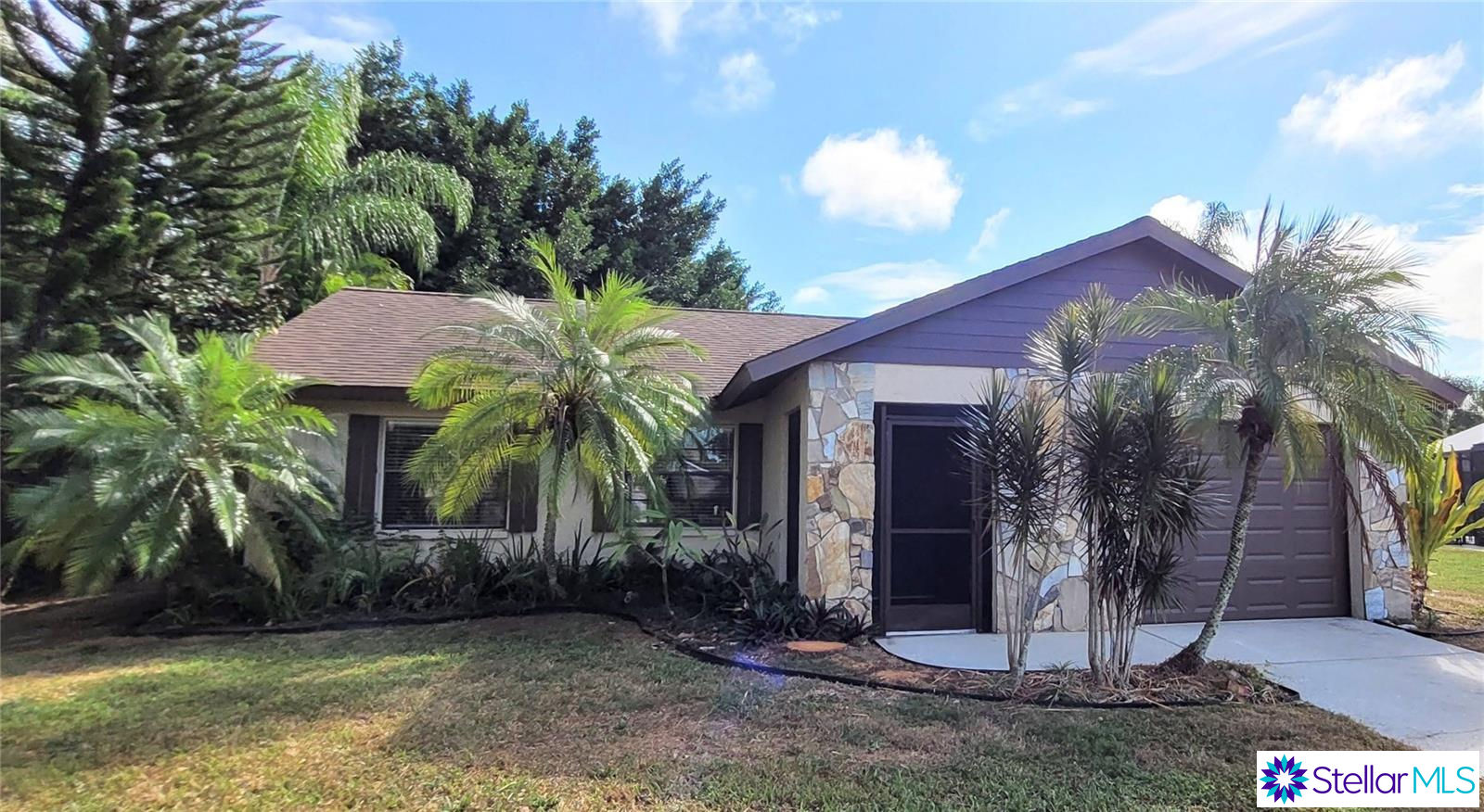 5268 Foxcroft Court, Sarasota, FL 34232