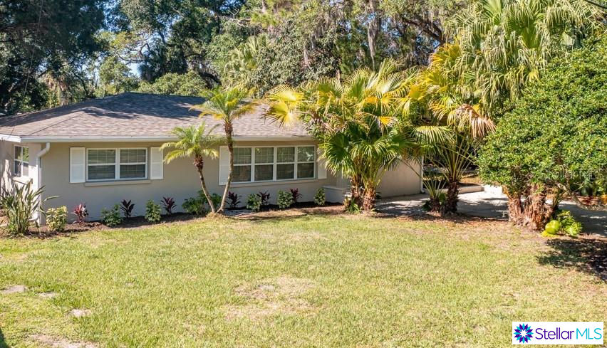 2450 Hillview Street, Sarasota, FL 34239