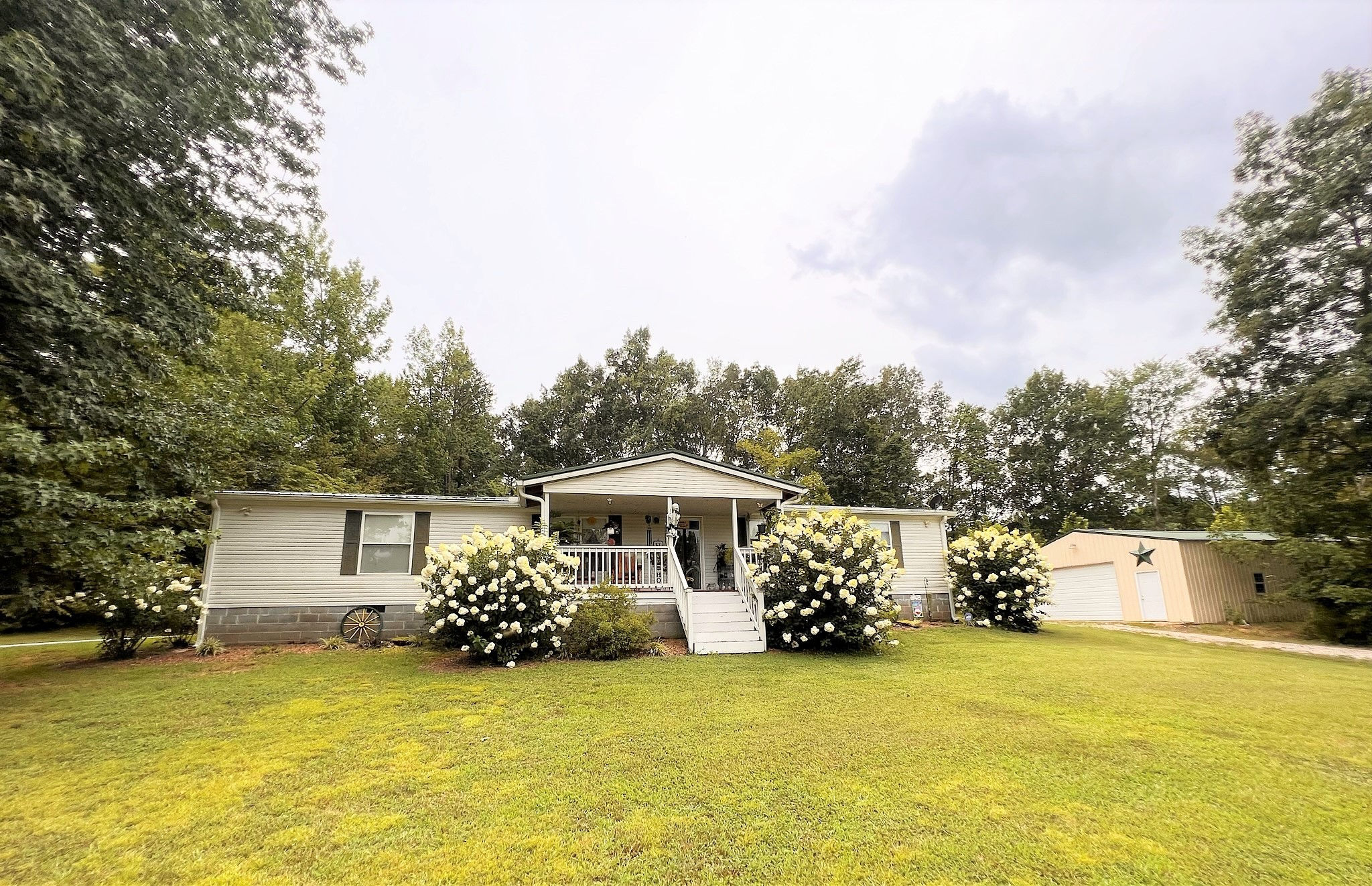 2958 Beech Creek Loop, Clifton, TN 38425