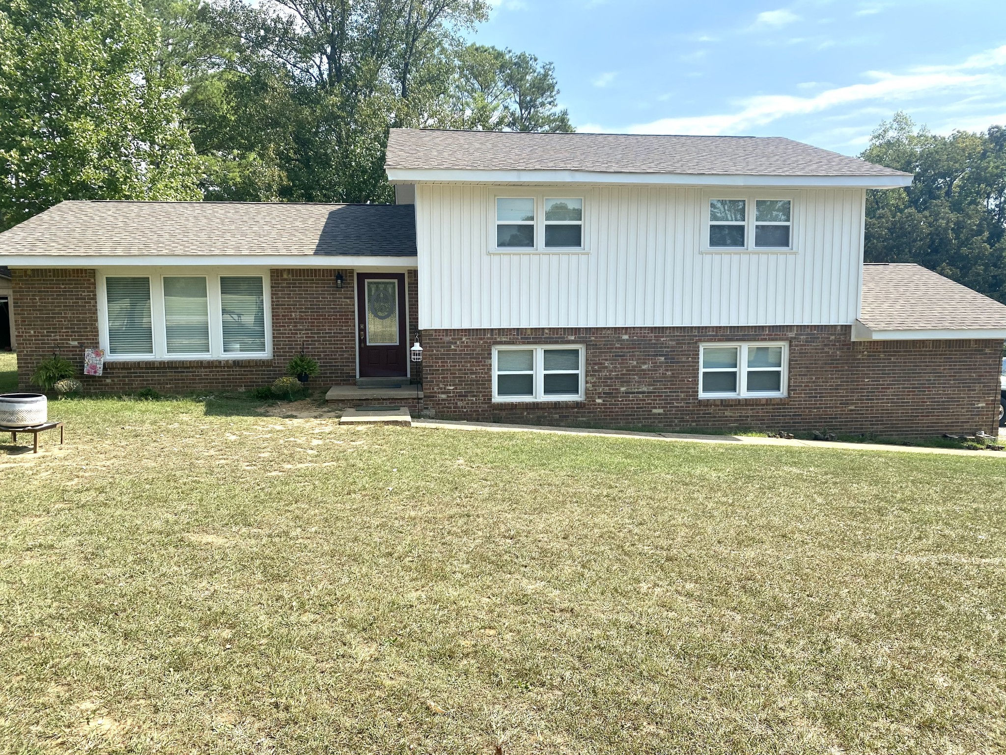 781 E Poplar Dr, Decaturville, TN 38329