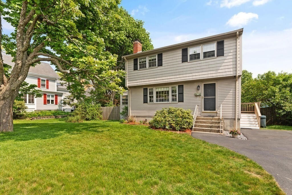 15 Sherman Place, Woburn, MA 01801