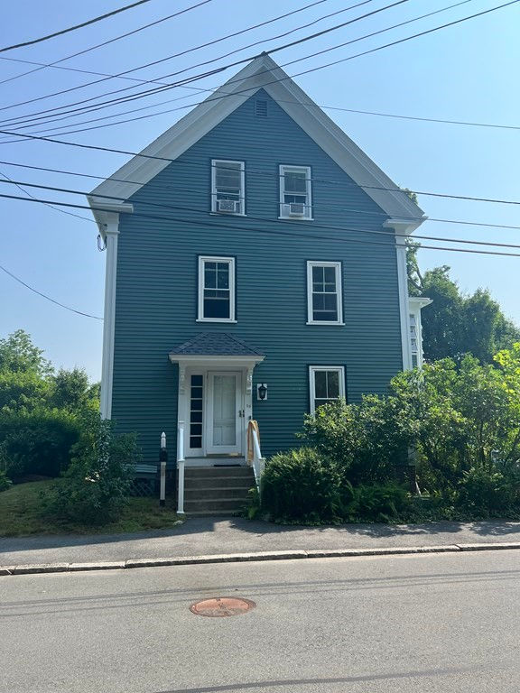 35 Everett Street 1, Beverly, MA 01915