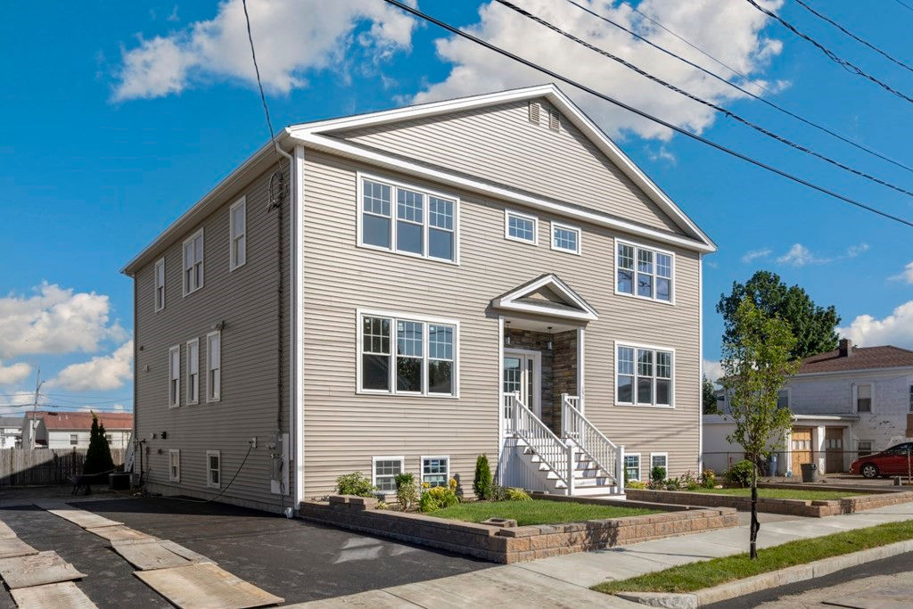 151 Larkin 2, Revere, MA 02151