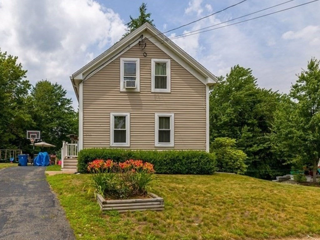 3016 Pine St, Palmer, MA 01069