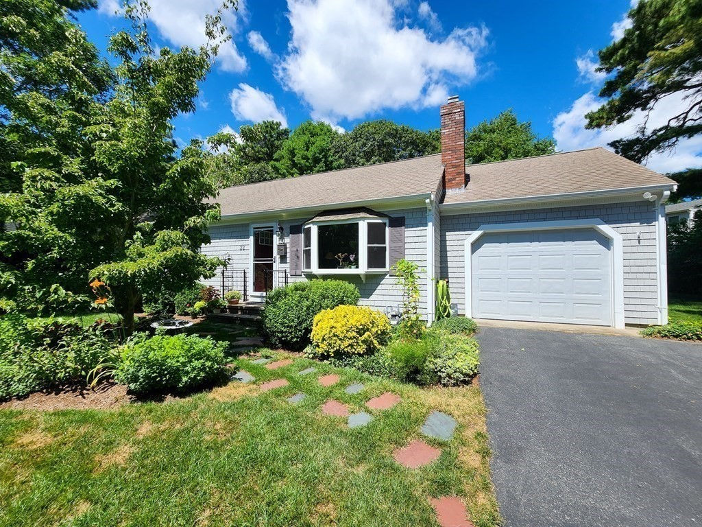 22 Partridge Way, Barnstable, MA 02632