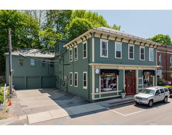 28 South St 1r, Hingham, MA 02043