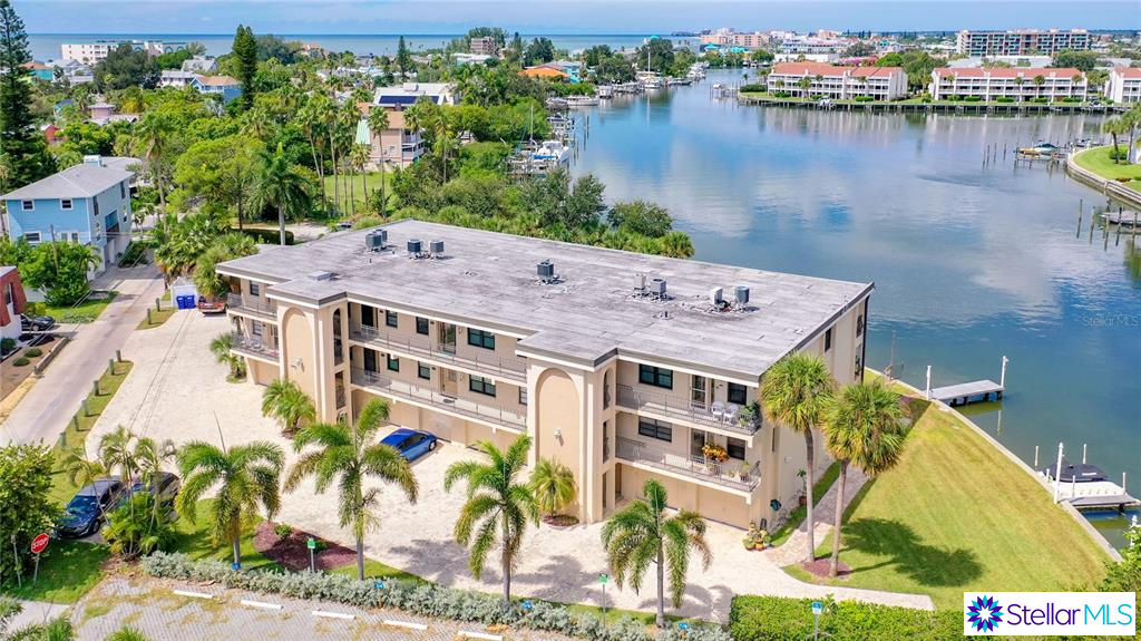 11901 Lagoon Lane 204, Treasure Island, FL 33706