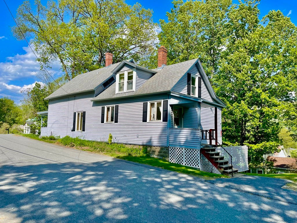 50 Prospect Street, Buckland, MA 01370