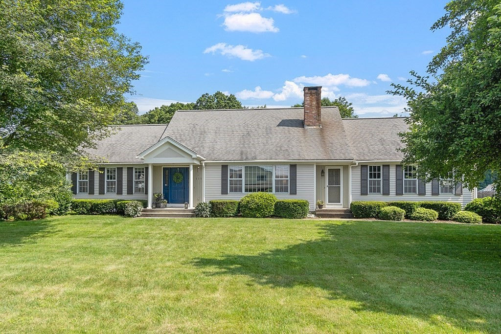 111 Meadow Ln, Greenfield, MA 01301