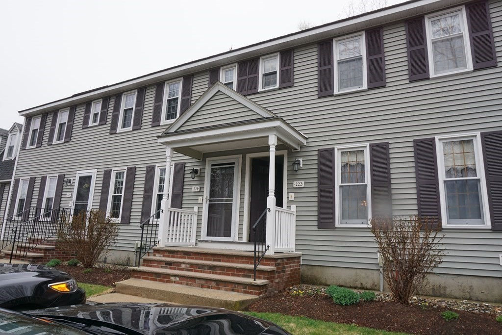 80 Swan 222, Lowell, MA 01852