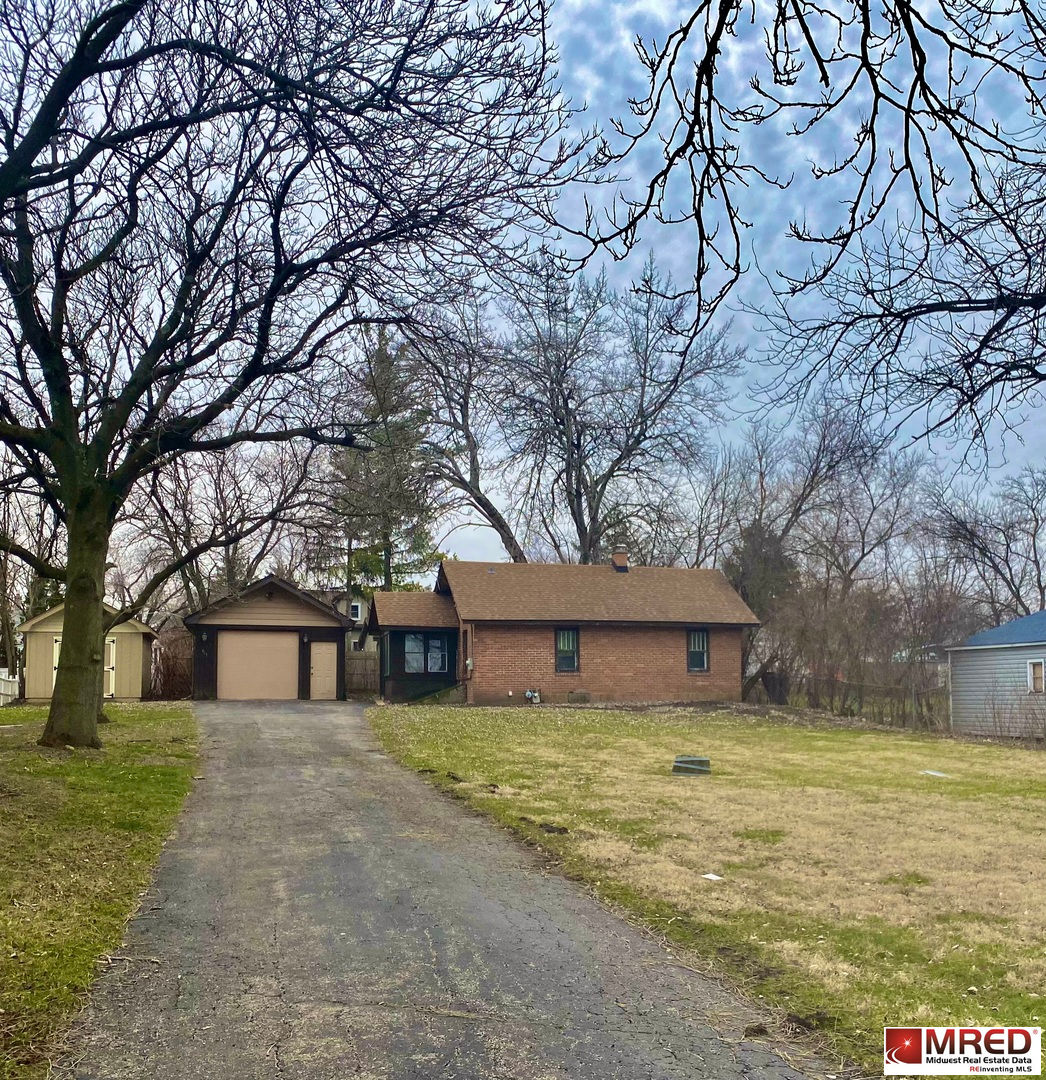 407 W Harding Road, Lombard, IL 60148