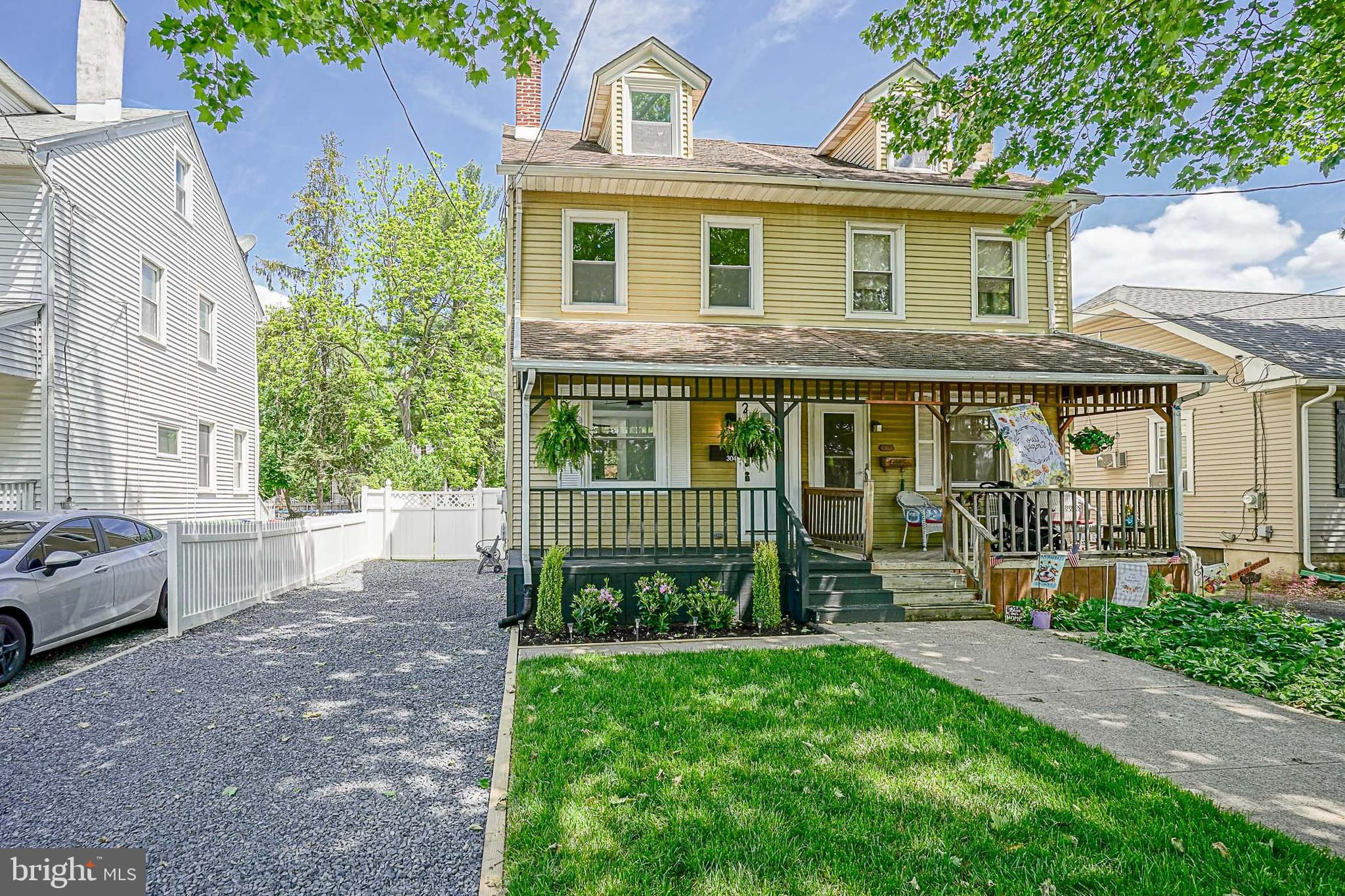 304 Delaware Avenue, Palmyra, NJ 08065 is now new to the market!