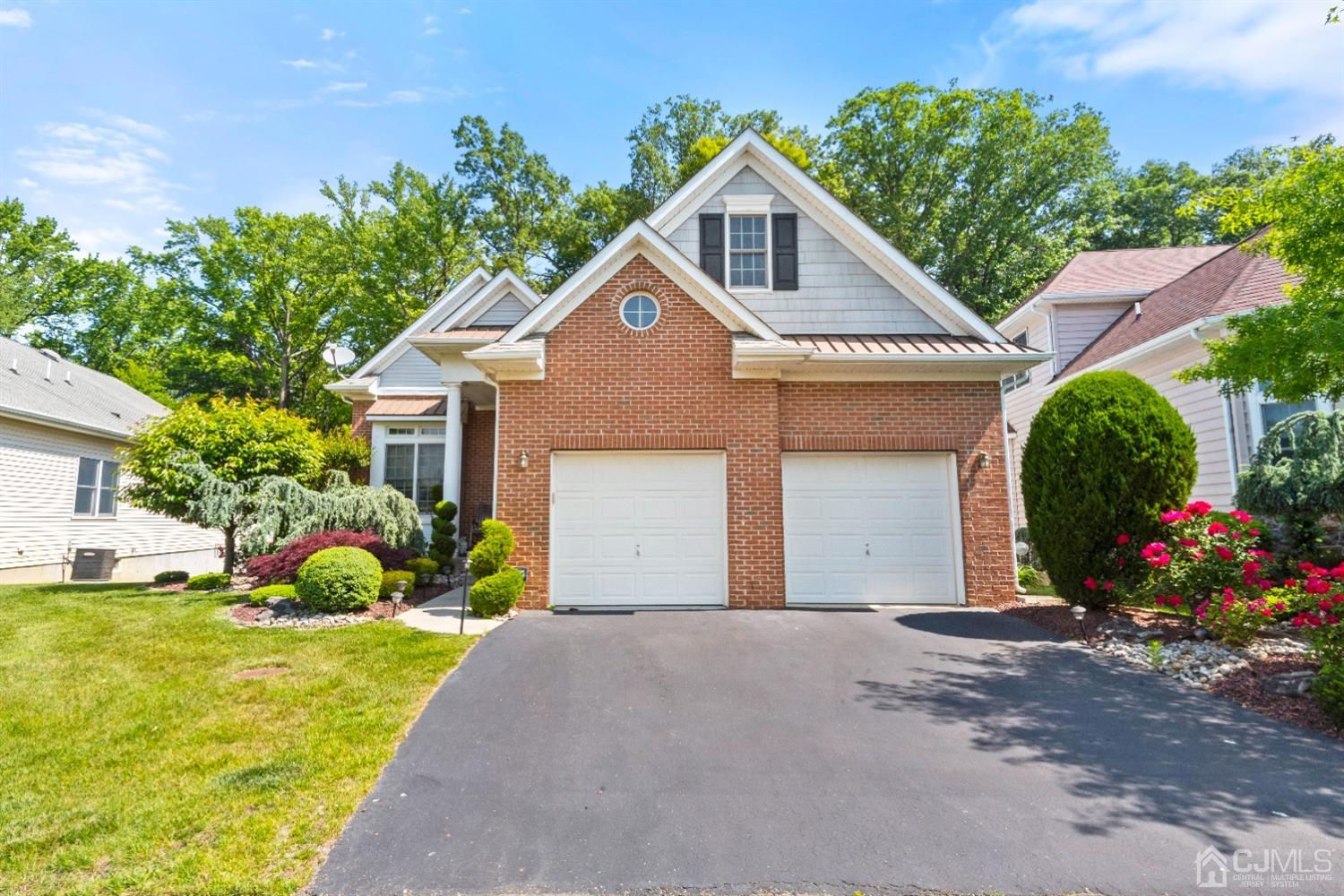 37 Merlot Court, Monroe, NJ 08831