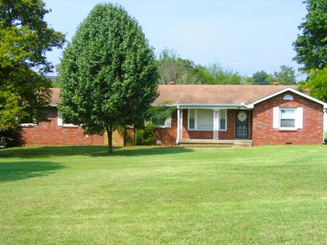 102 Donna Dr, Madison, TN 37115