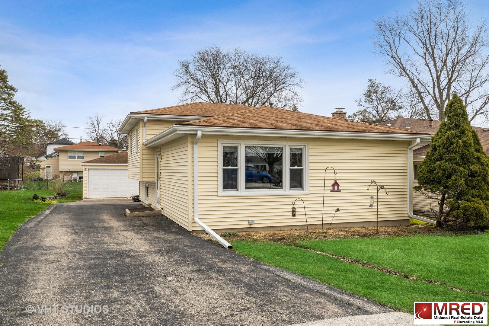 4917 Cross Street, Downers Grove, IL 60515