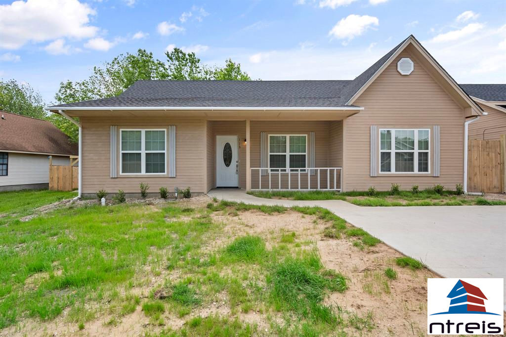 113 E P R Renfro Avenue, Corsicana, TX 75110