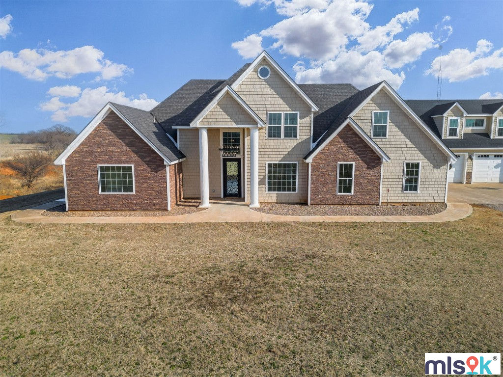 9732 N 2410 Road, Weatherford, OK 73096