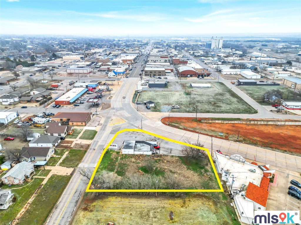 400 W Main Street, Weatherford, OK 73096