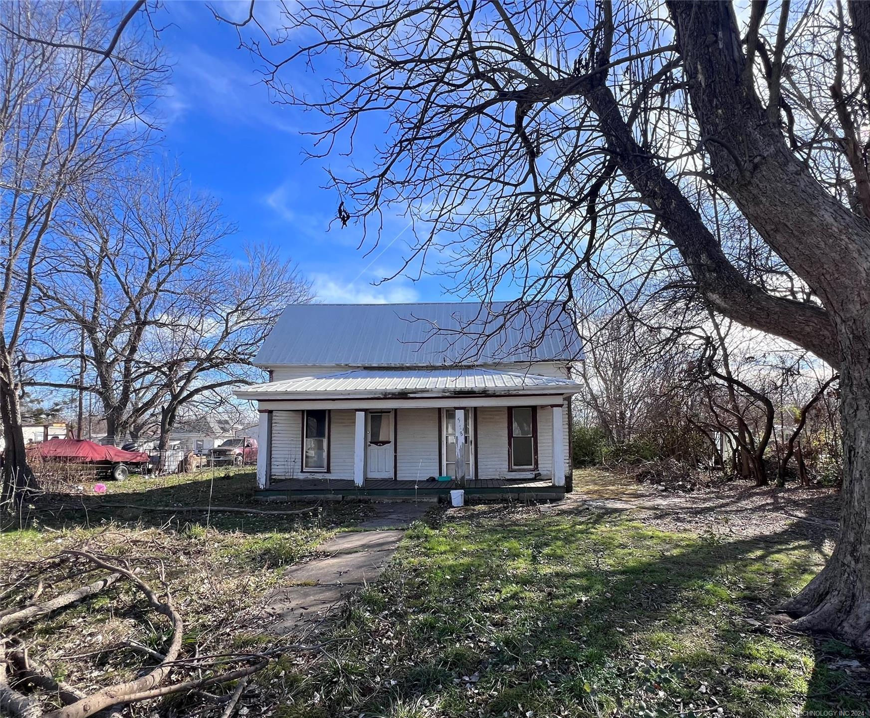 518 S Broadway, Holdenville, OK 74848