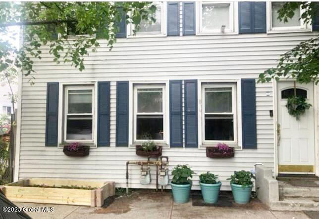 115 Hill Street, Troy, NY 12180