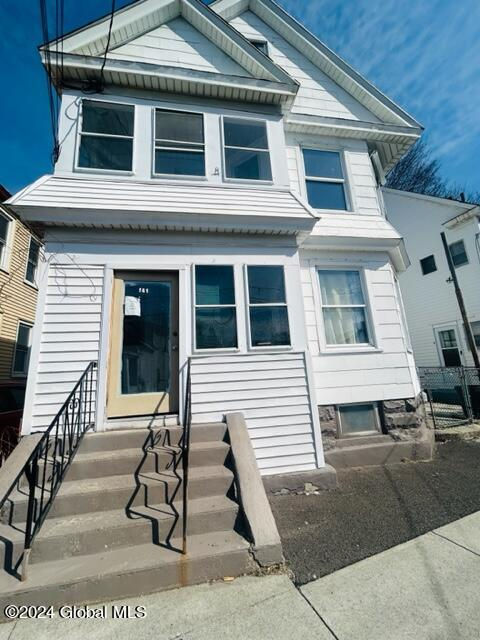 139 Duane Avenue, Schenectady, NY 12307