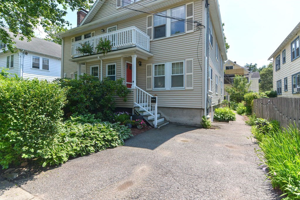 16 -18 Whittemore Rd 18, Newton, MA 02458