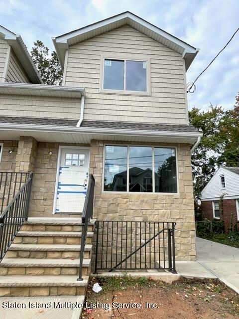 454 Robinson Avenue, Staten Island, NY 10312